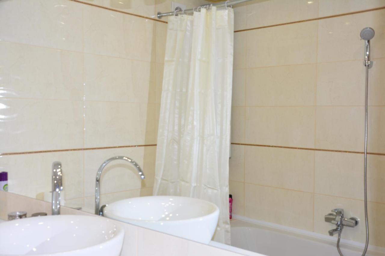 Apartaments On Preobrazhenskaya 8 Kropyvnytskyi Ngoại thất bức ảnh